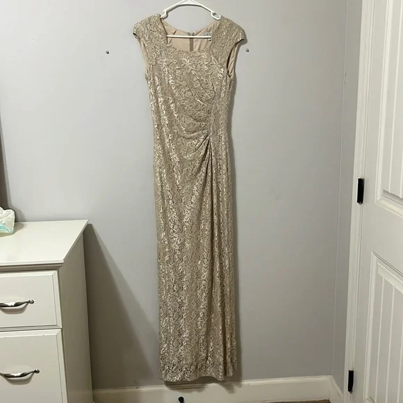 green emerald velvet dress T Tahari THF99014